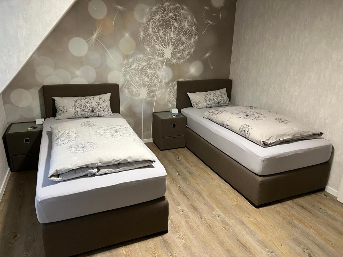 Peedy'S Luxurioese 60M² Wohnung Mit Balkonterrasse Stade Extérieur photo