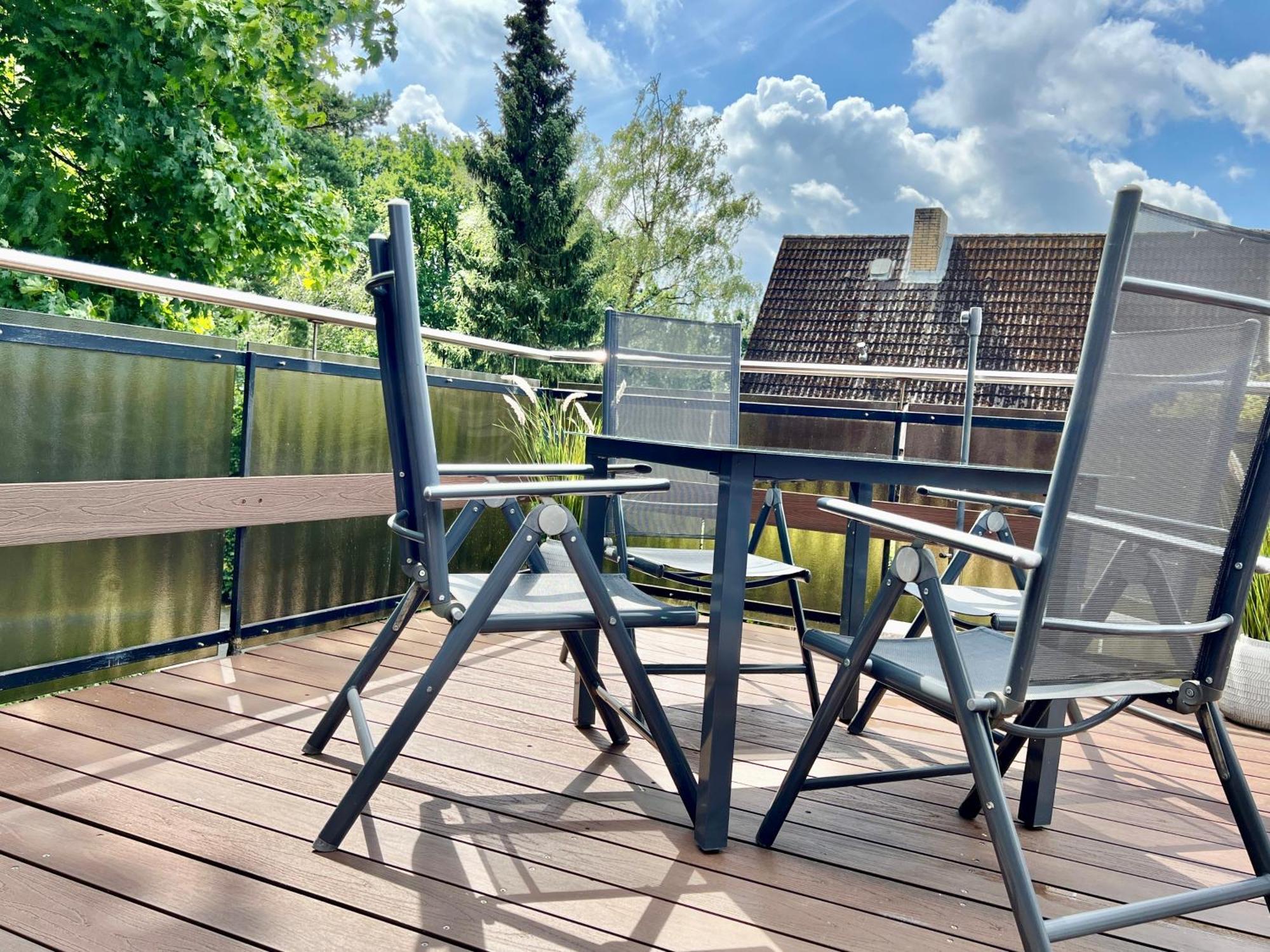 Peedy'S Luxurioese 60M² Wohnung Mit Balkonterrasse Stade Extérieur photo