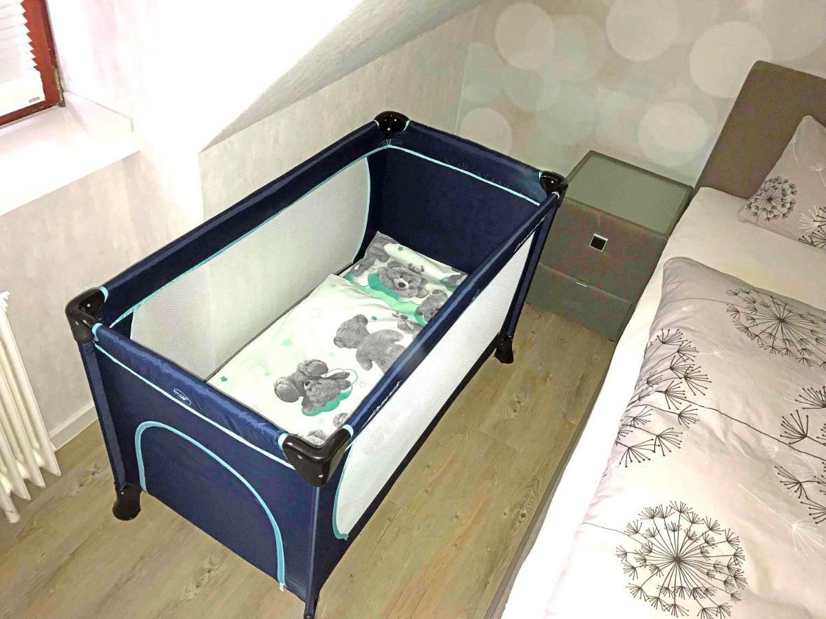 Peedy'S Luxurioese 60M² Wohnung Mit Balkonterrasse Stade Extérieur photo